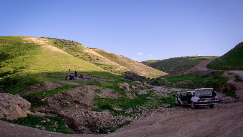 Picnic with car stereo